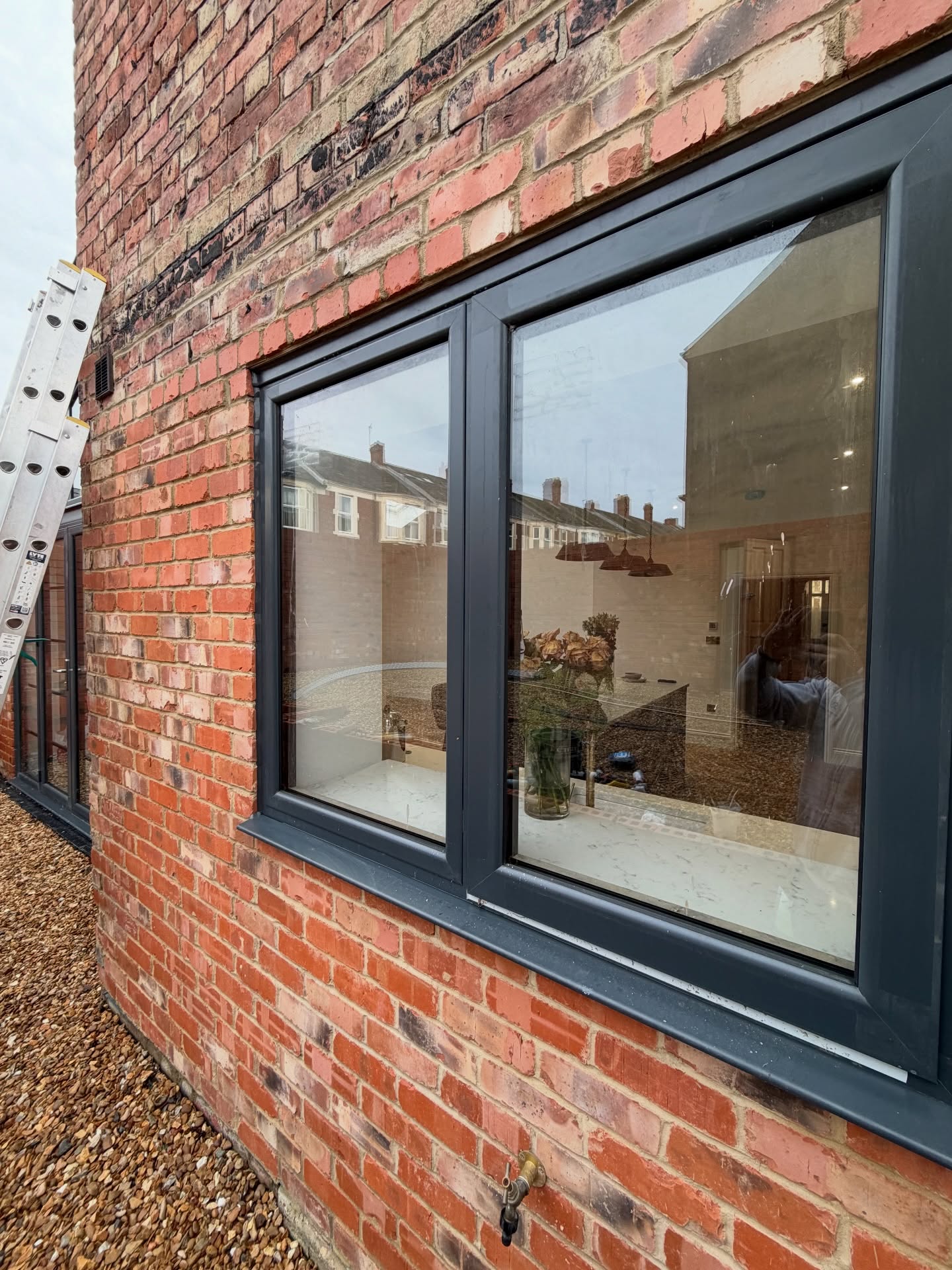 External brickwork sealant work
