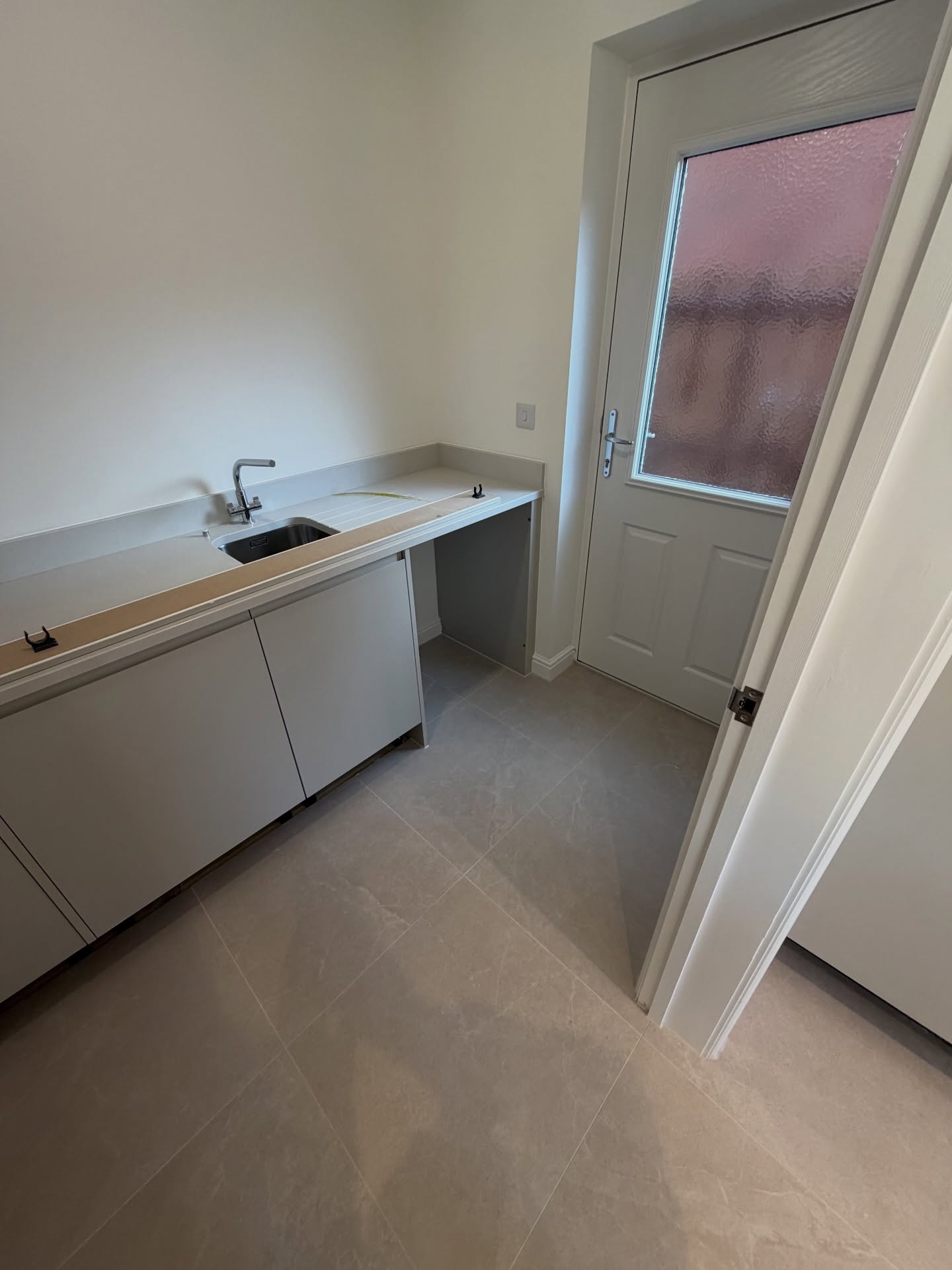 Kitchen upstand mastic
